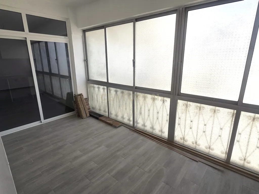 Apartamento T3 Totalmente Remodelado para Arrendamento | Bairro do Liceu | Setúbal - Image 8
