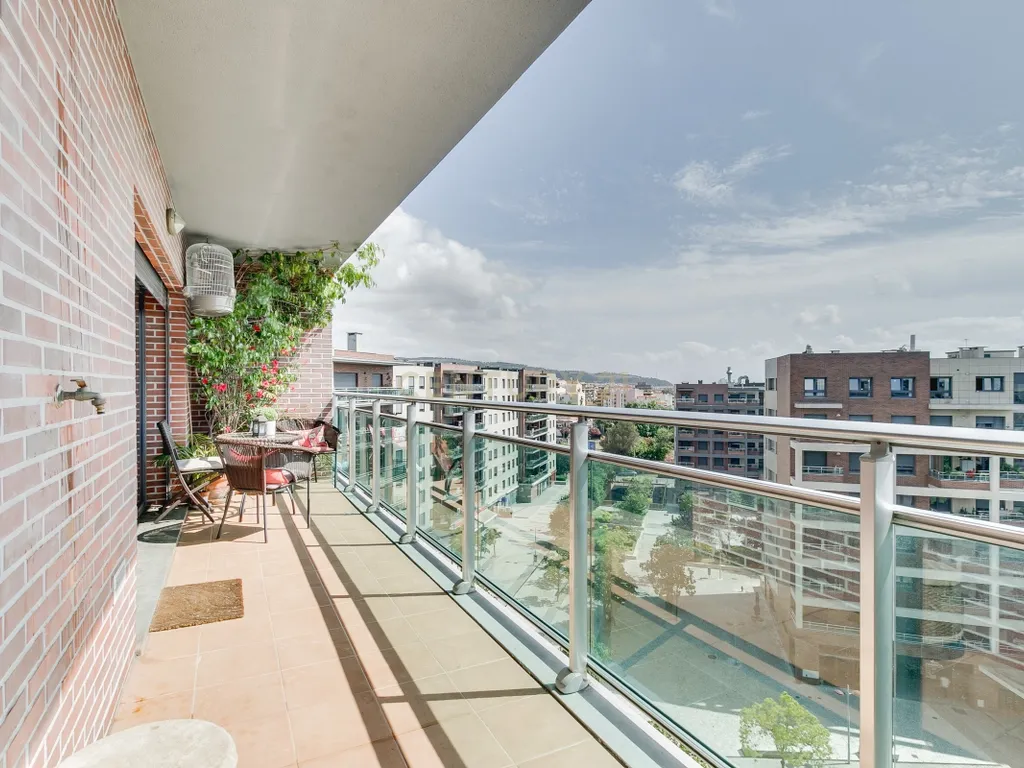 Apartamento T2 com Box p/ 2 Carros - Malvarosa, Alverca - Image 12