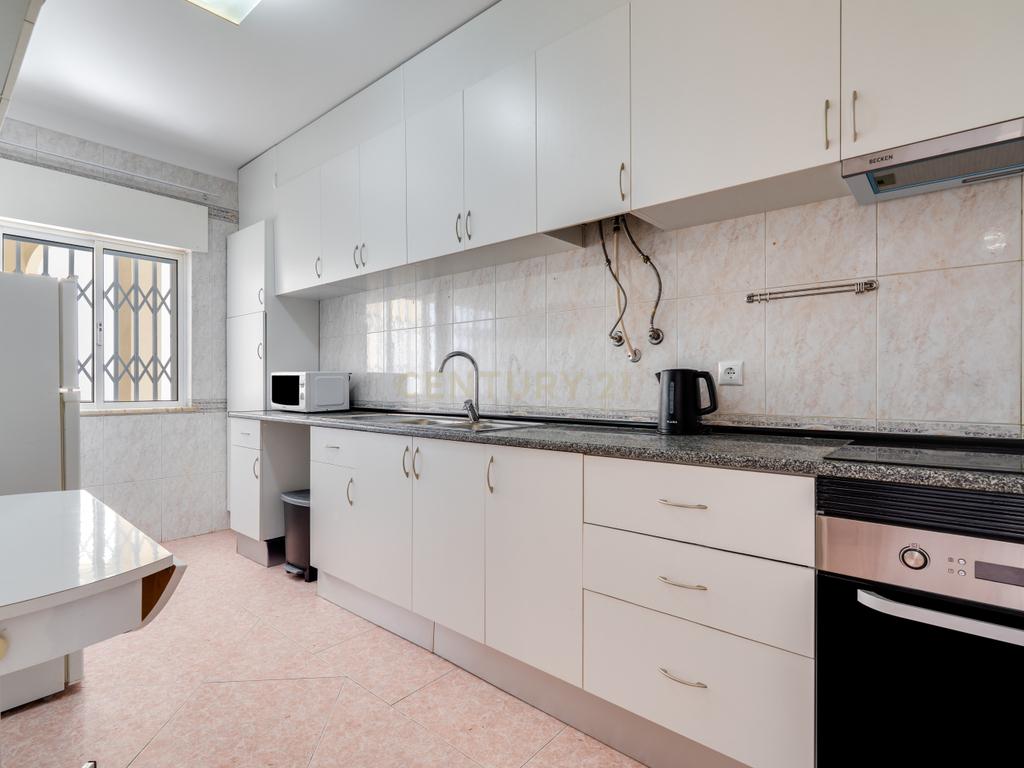 Apartamento T3 a 300m da Praia em Quarteira - Image 8