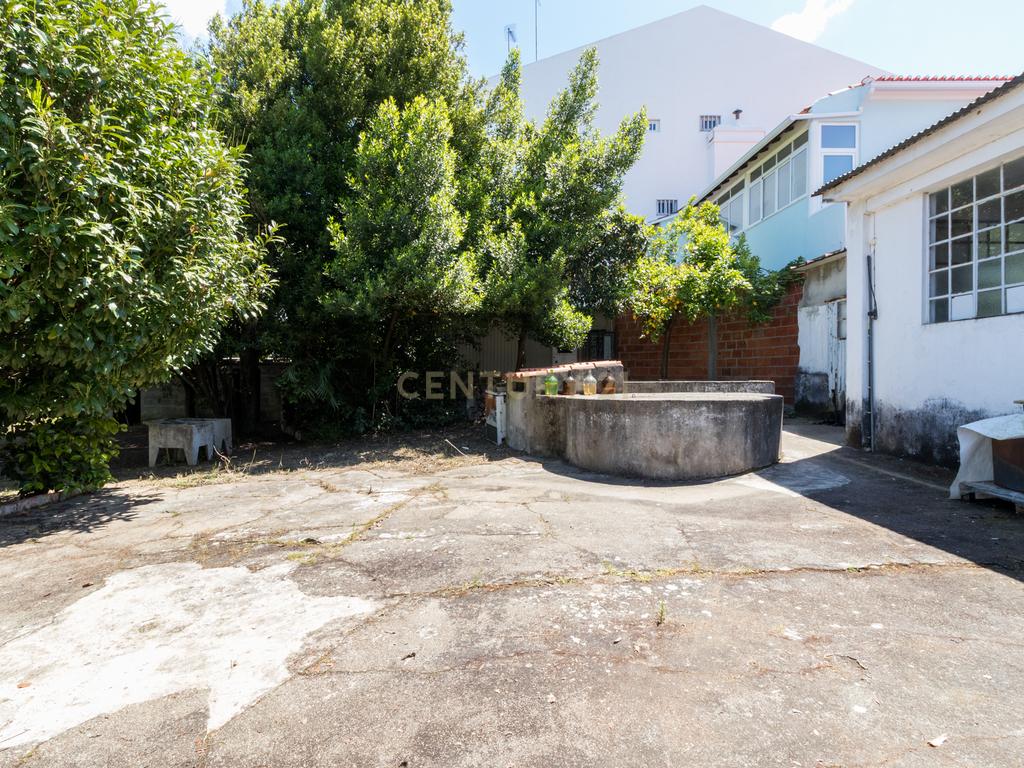 Moradia T3 com Jardim e Garagem em Santarém, Abrantes - Image 51