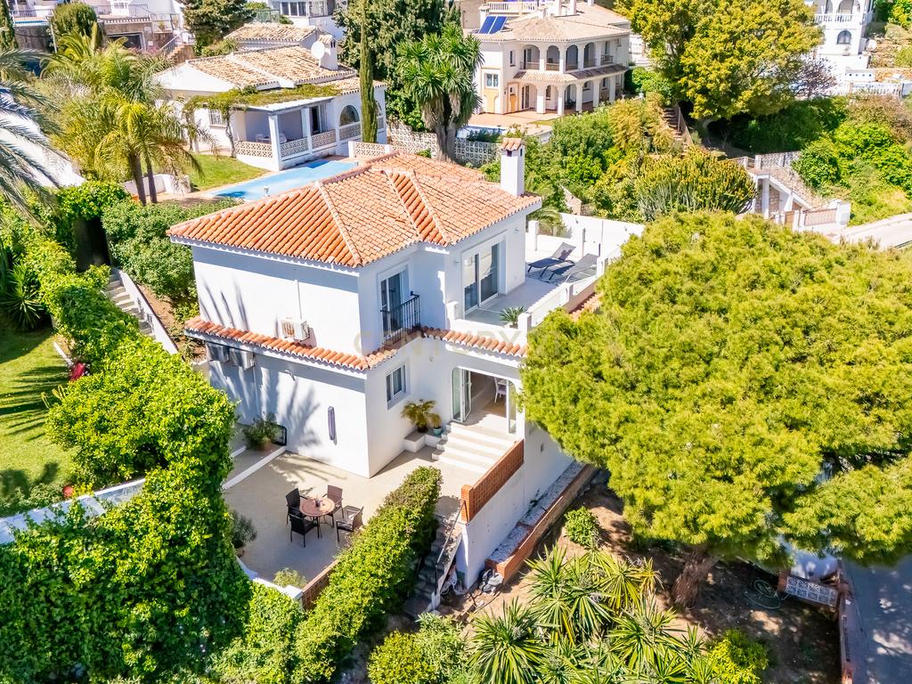 Moradia renovada com vista para o mar e perto da praia – Torreblanca, Fuengirola - Image 90