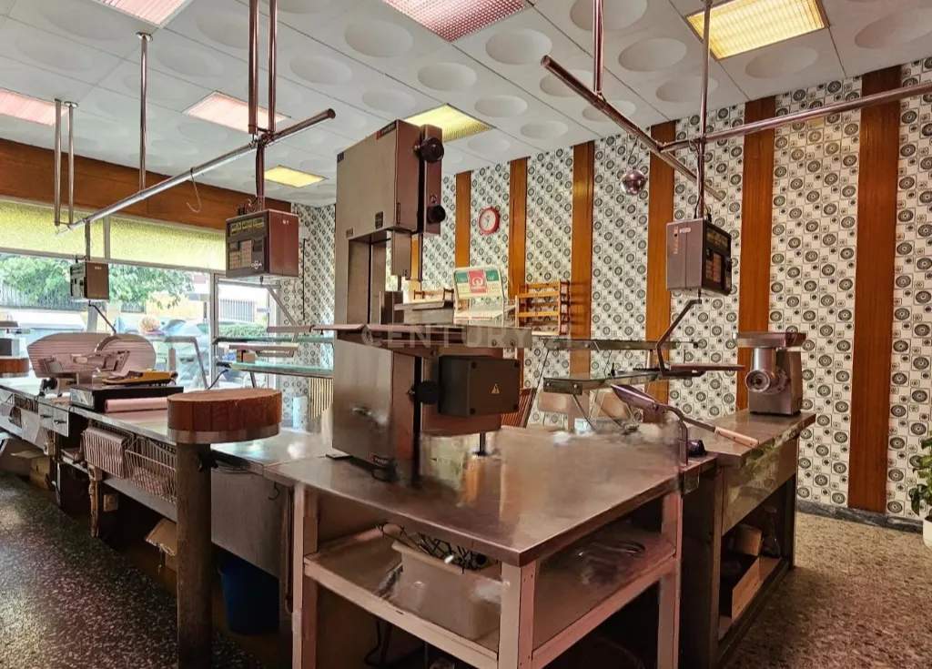 GRANDE CASA À VENDA NO CENTRO DA VILA DE CERVELLÓ, A APENAS 15 KM DE BARCELONA E DO AEROPORTO EL PRAT - IDEAL PARA VÁRIAS FAMÍLIAS OU COMO MASIA SEM JARDIM - Image 21