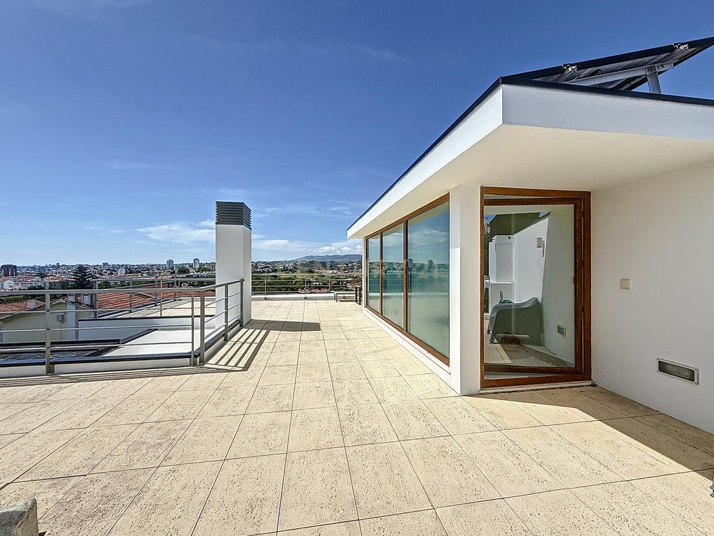 Luxuosa Moradia T3 com Vista Mar em S. Pedro do Estoril, Parede - Image 46