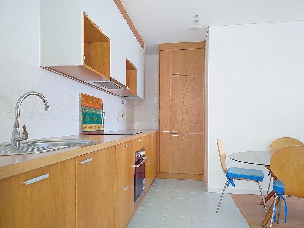 Apartamento com 2 quartos com vistas para o mar e excelente localização em  Viana do Castelo - Image 14