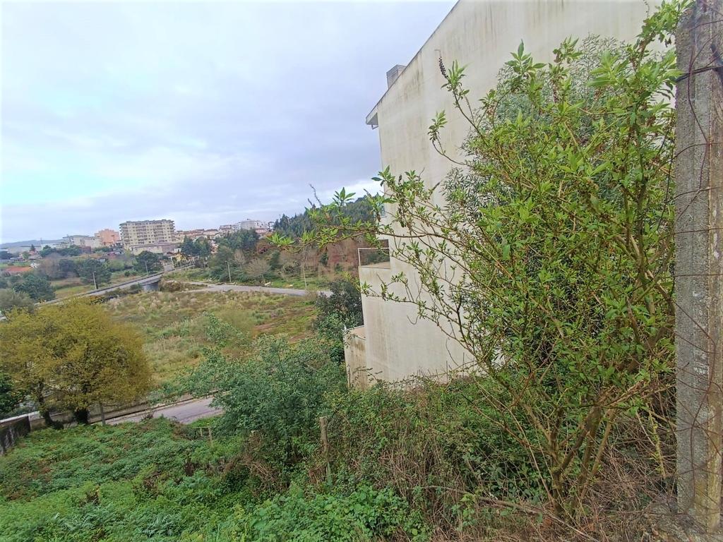 Lote para construção de moradia com 3 frentes perto do Freixo em Valbom, Gondomar, Porto - Image 33
