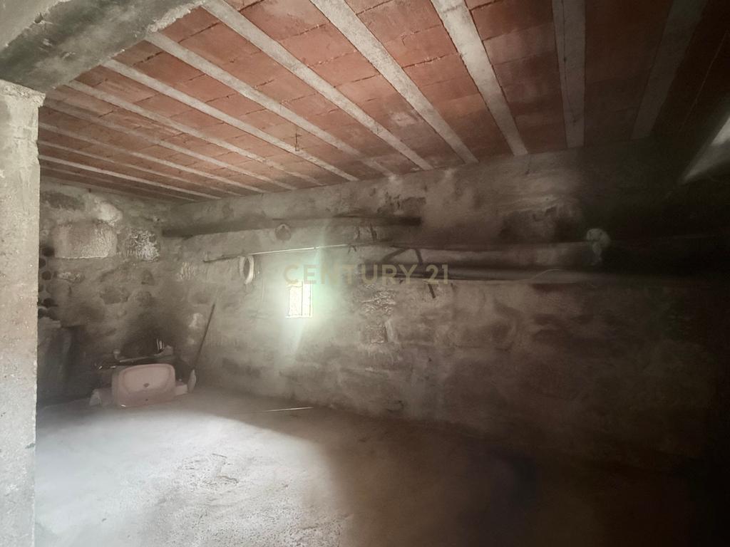 Casa de Pedra com potencial no coração do Gerês - perto do Lindoso - Image 19