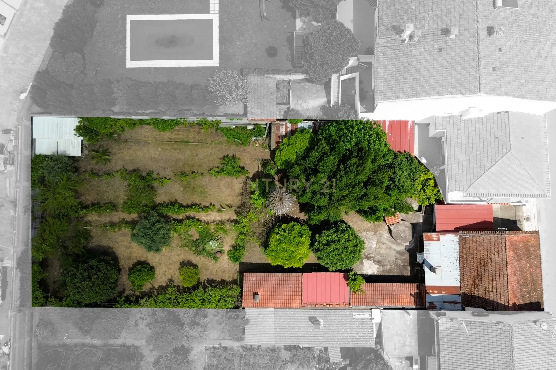 Moradia T3 com Jardim e Garagem em Santarém, Abrantes - Em Sistema de propostas Múltiplas - Image 5