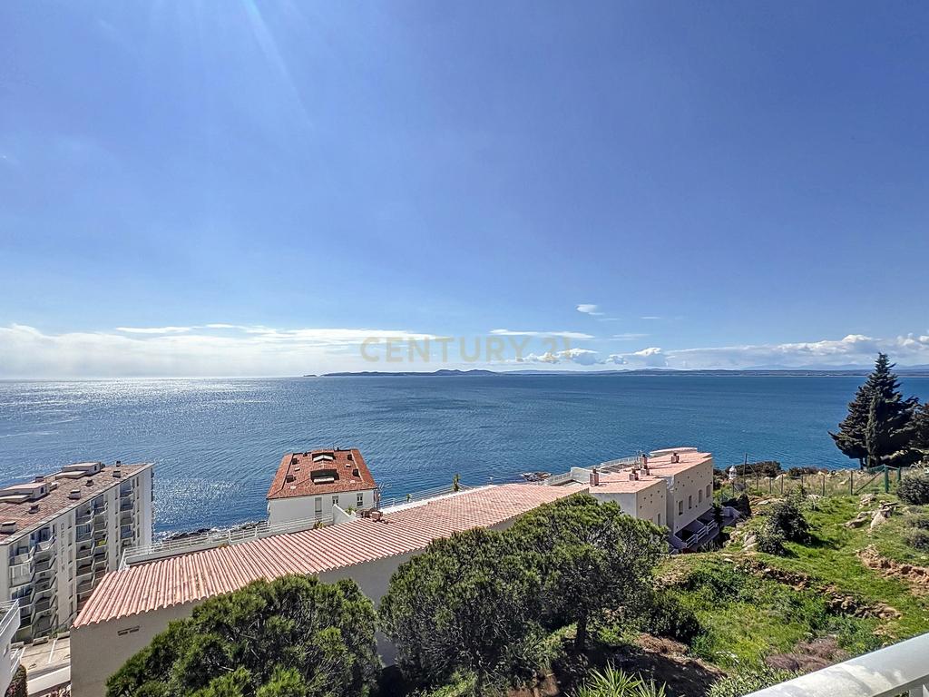 À venda: Apartamento de 80 m² com vista mar excepcional entre Roses e Canyelles - Image 1