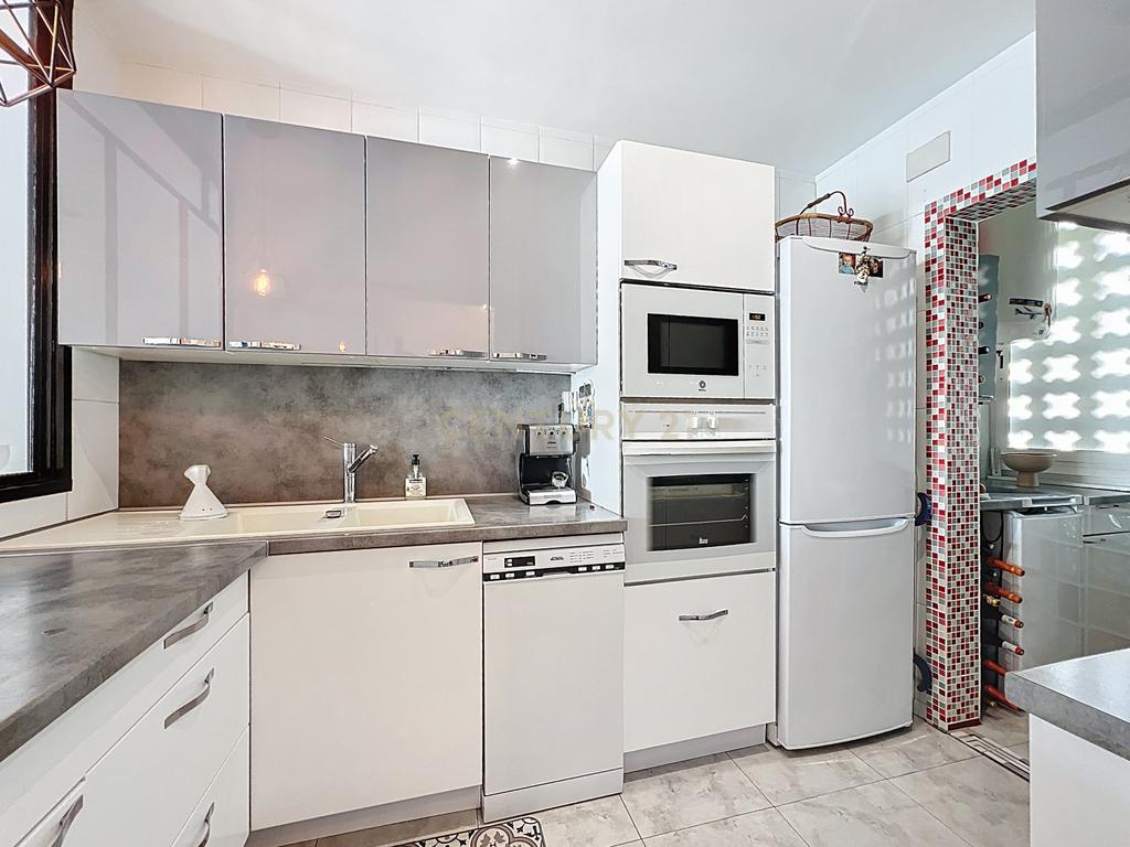 À venda: Apartamento de 80 m² com vista mar excepcional entre Roses e Canyelles - Image 13