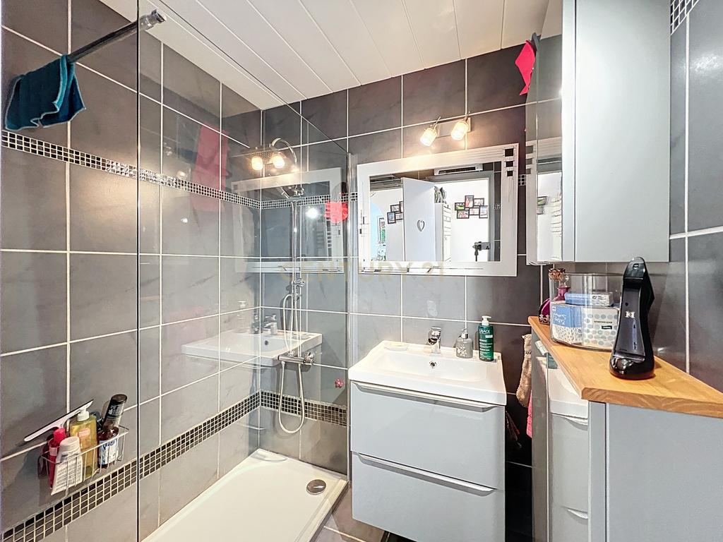 À venda: Apartamento de 80 m² com vista mar excepcional entre Roses e Canyelles - Image 20