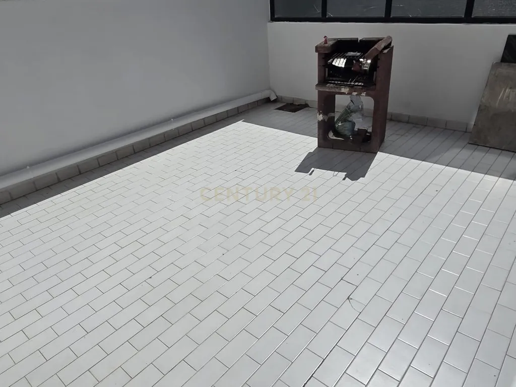 Arrendamento | Excelente Oportunidade em Leça da Palmeira – T2+1 com Terraço e Garagem 🌟 - Image 2