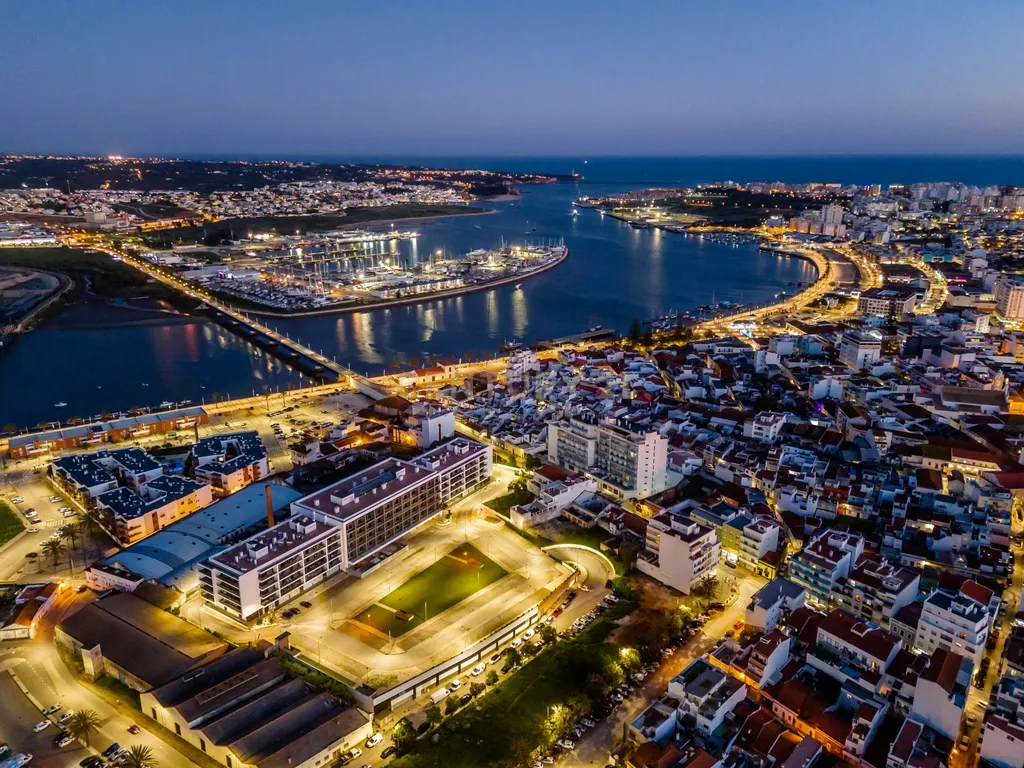 Novo Empreendimento na Zona Ribeirinha de Portimão – Espaço, Vista e Qualidade de Vida no Coração do Algarve - Image 12