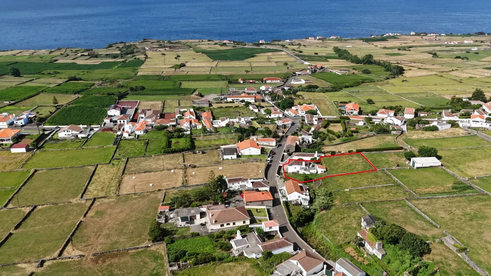Fotografia 8 de Casa T3 em Cinco Ribeiras, Angra do Heroísmo - 165.000€