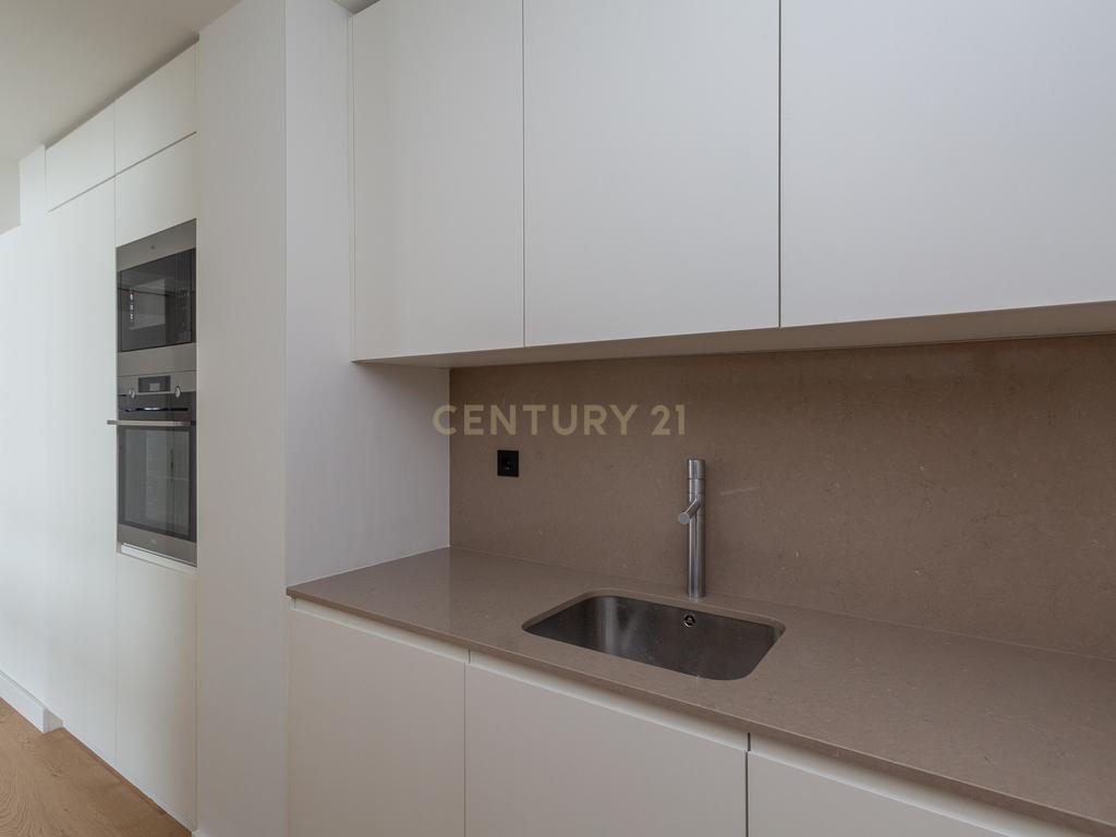 Apartamento T1 – Novo a Estrear | O’Living Olivais – Jardins Cristo Rei - Image 26