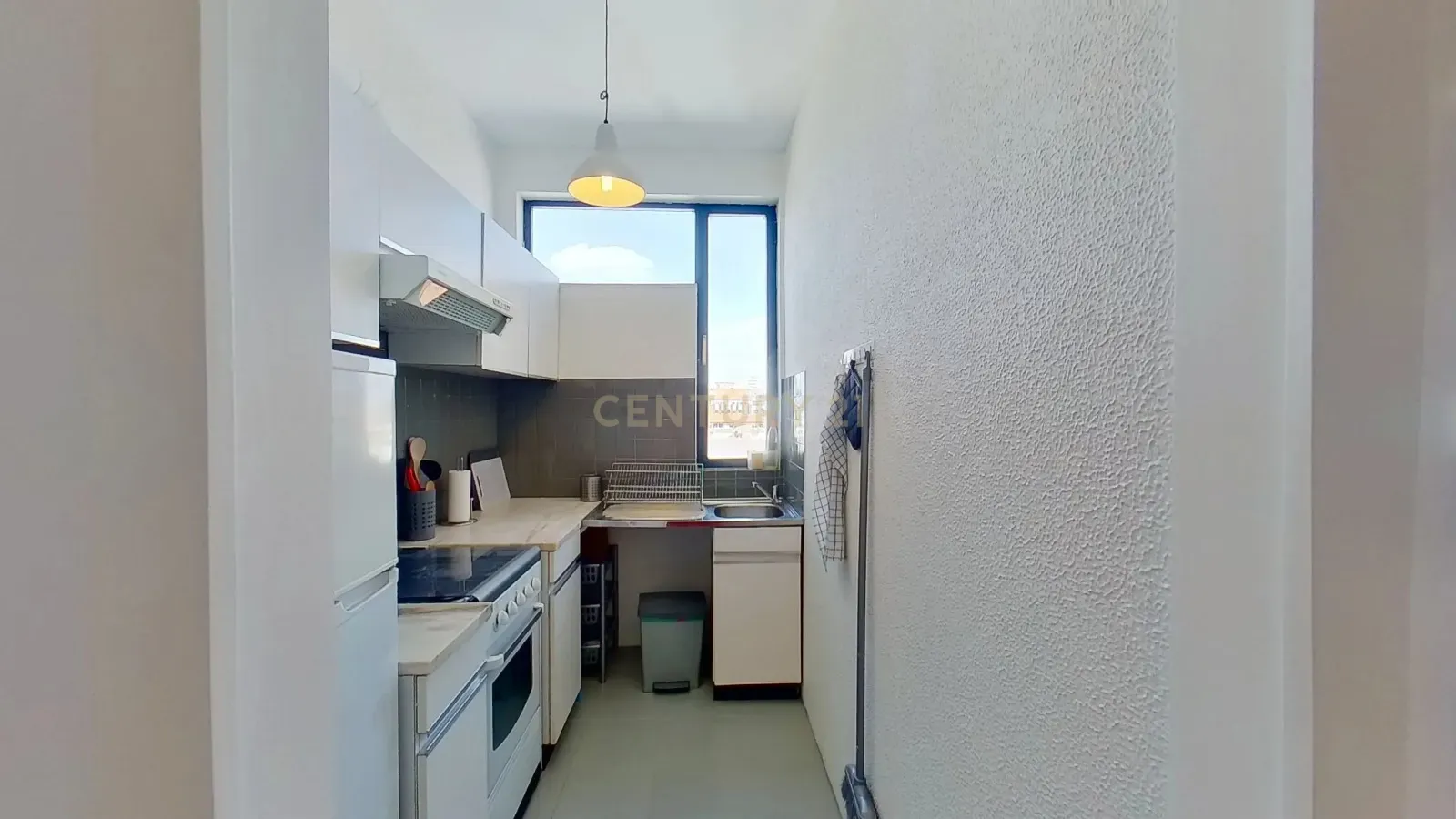 Apartamento T1 para arrendamento, mobilado e equipado, Porto - Image 13