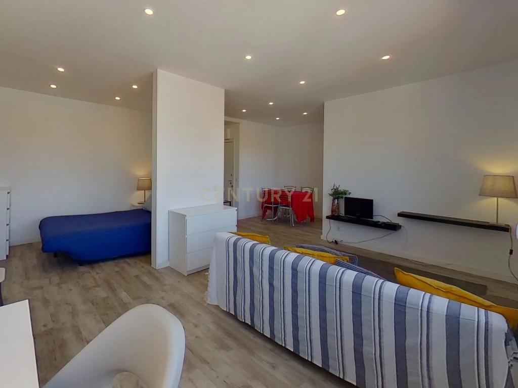 Apartamento T1 para arrendamento, mobilado e equipado, Porto - Image 5