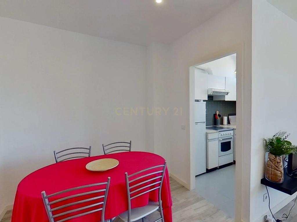 Apartamento T1 para arrendamento, mobilado e equipado, Porto - Image 9