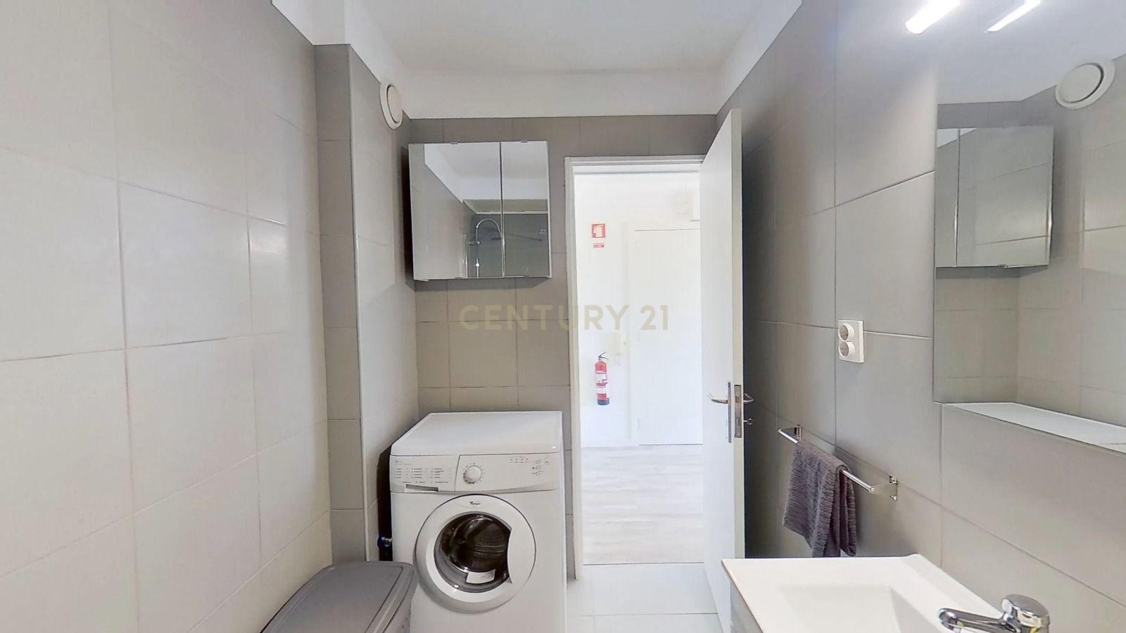 Apartamento T1 para arrendamento, mobilado e equipado, Porto - Image 12