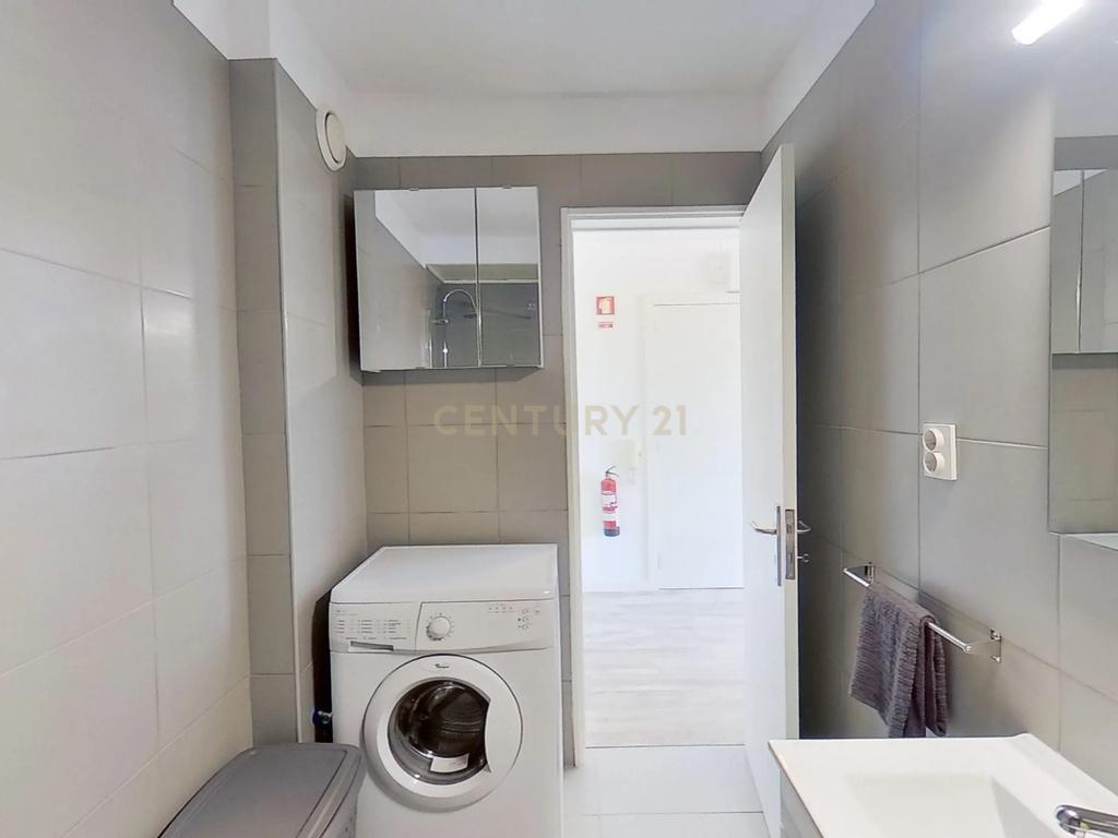 Apartamento T1 para arrendamento, mobilado e equipado, Porto - Image 14