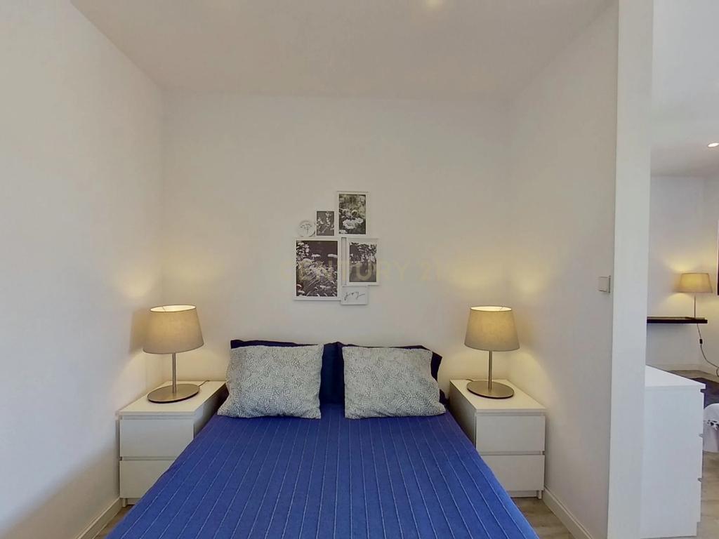 Apartamento T1 para arrendamento, mobilado e equipado, Porto - Image 2