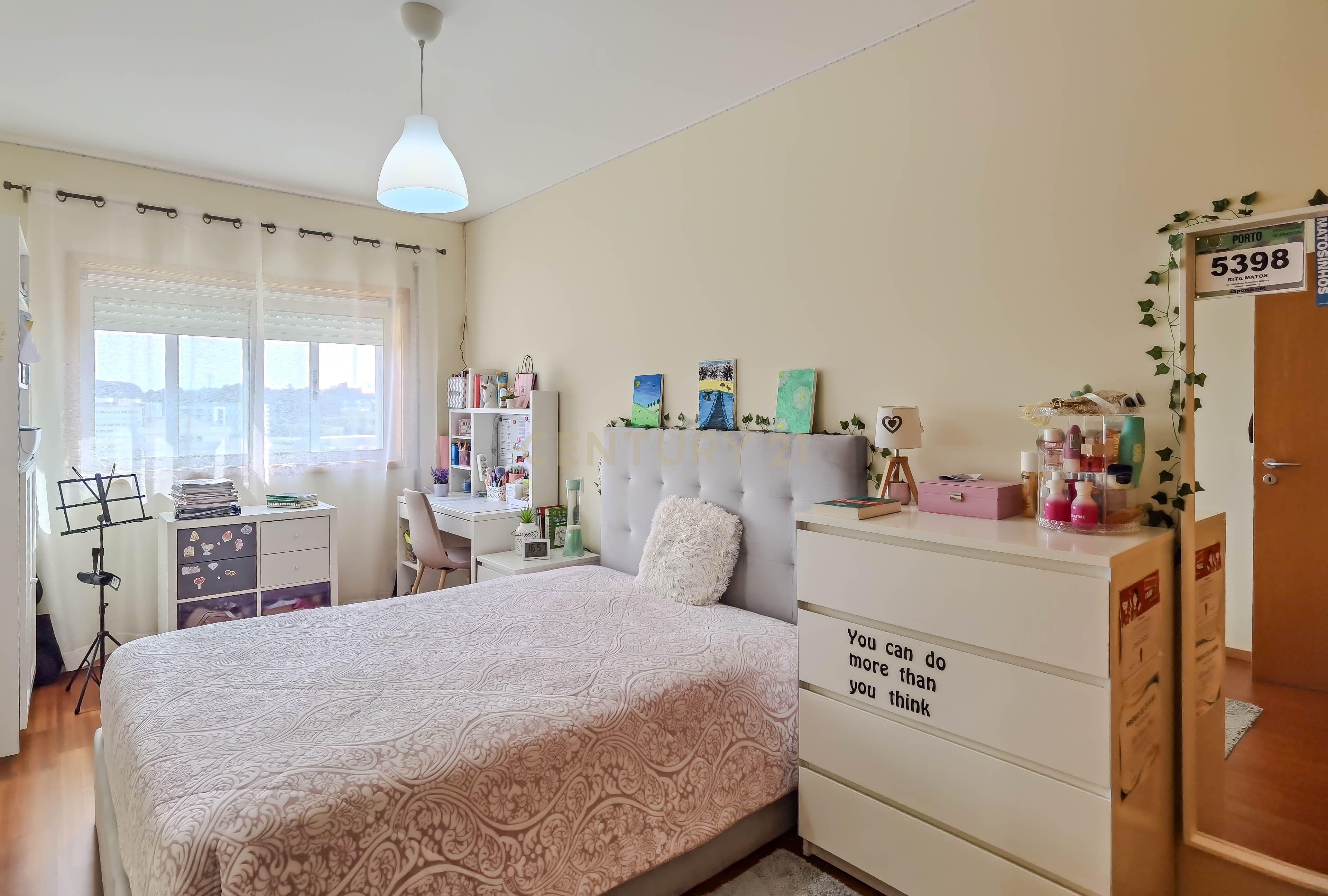 Apartamento T2, garagem, arrumos, ultimo piso – Ponte da Pedra, Matosinhos - Image 25