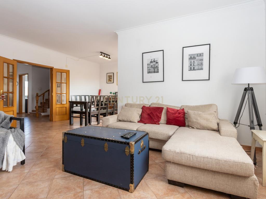 Moradia T5 em Foros de Amora - Image 9