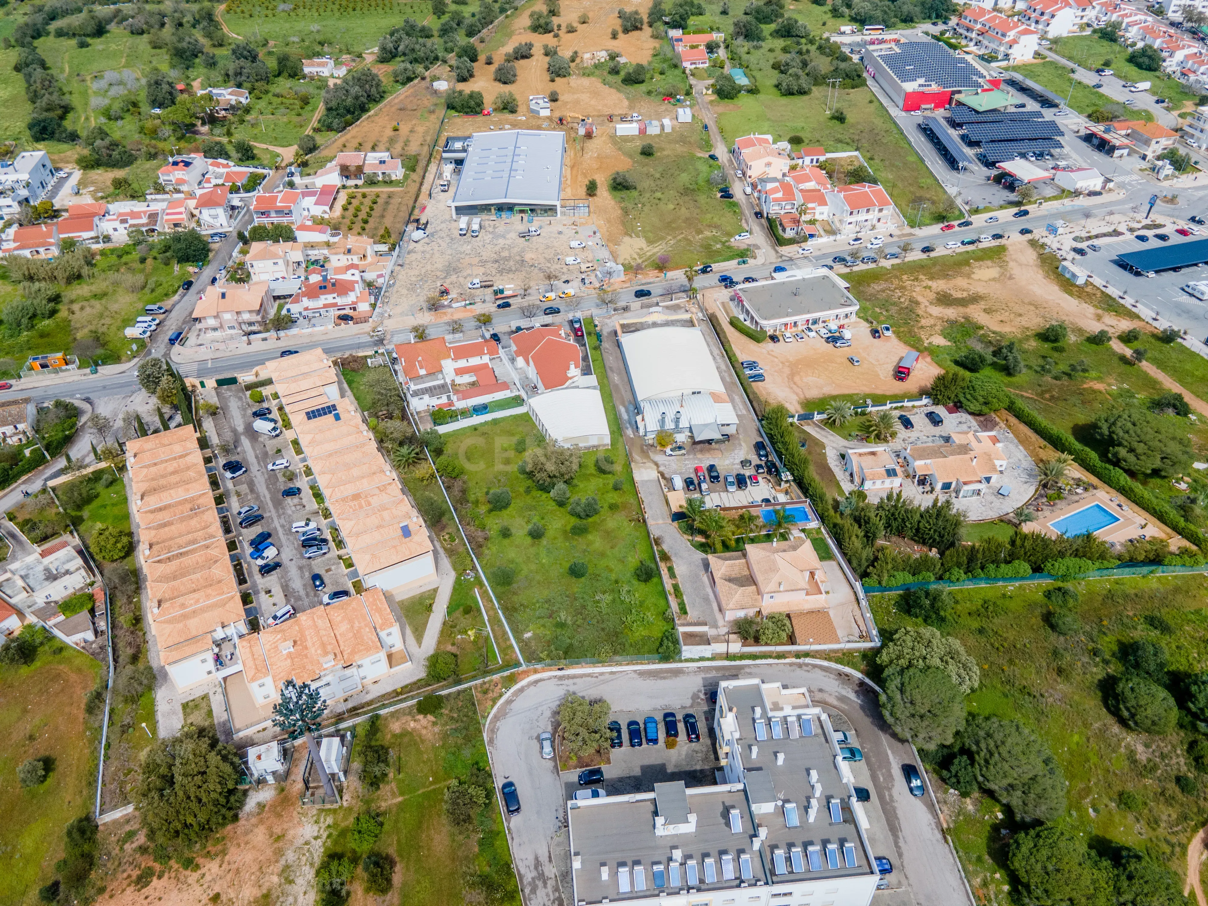 2 Lotes para Construção de Moradias T3 com Garagem e Piscina – Lagoas, Ferreiras, Albufeira - Image 1