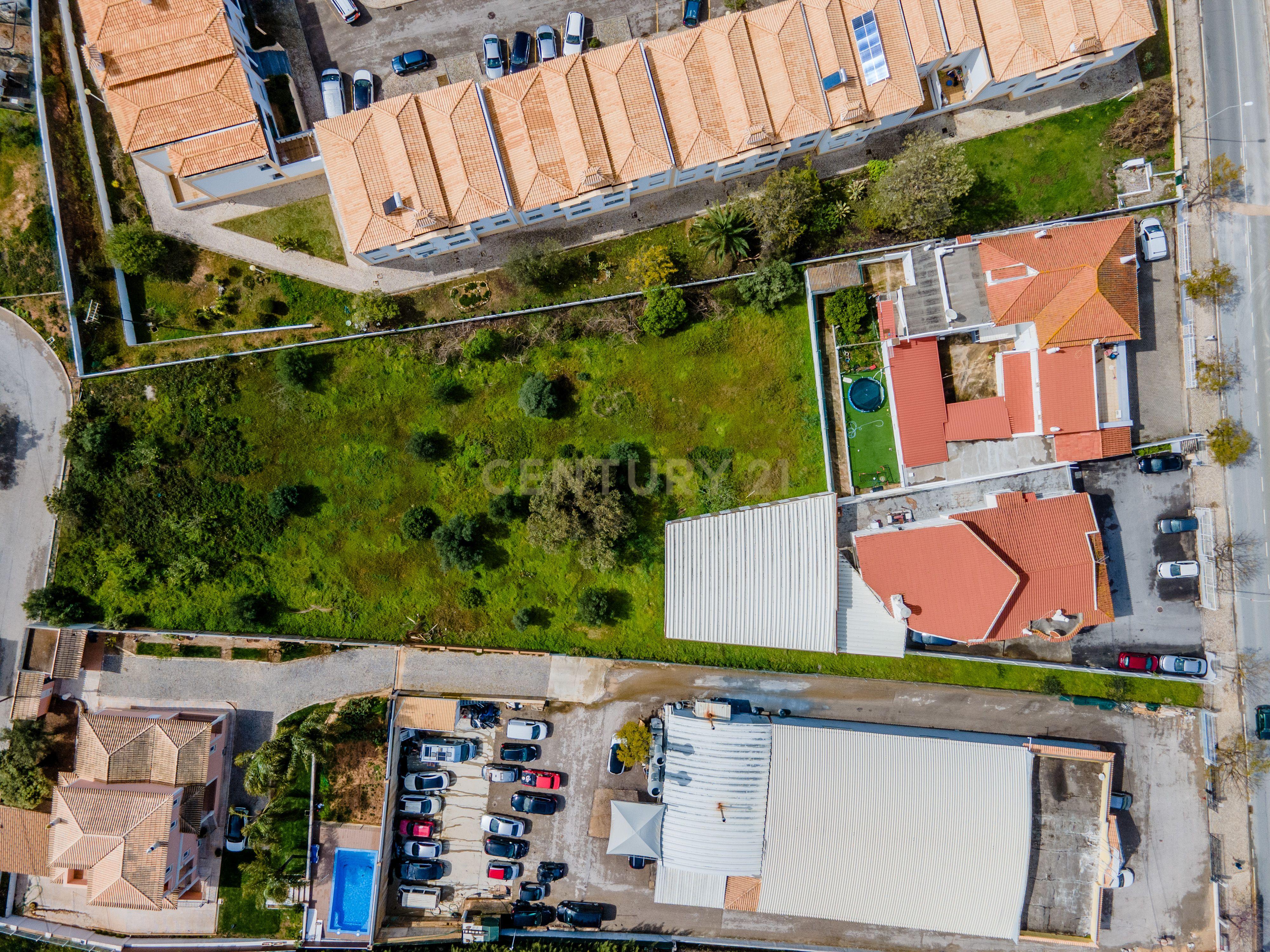 2 Lotes para Construção de Moradias T3 com Garagem e Piscina – Lagoas, Ferreiras, Albufeira - Image 9