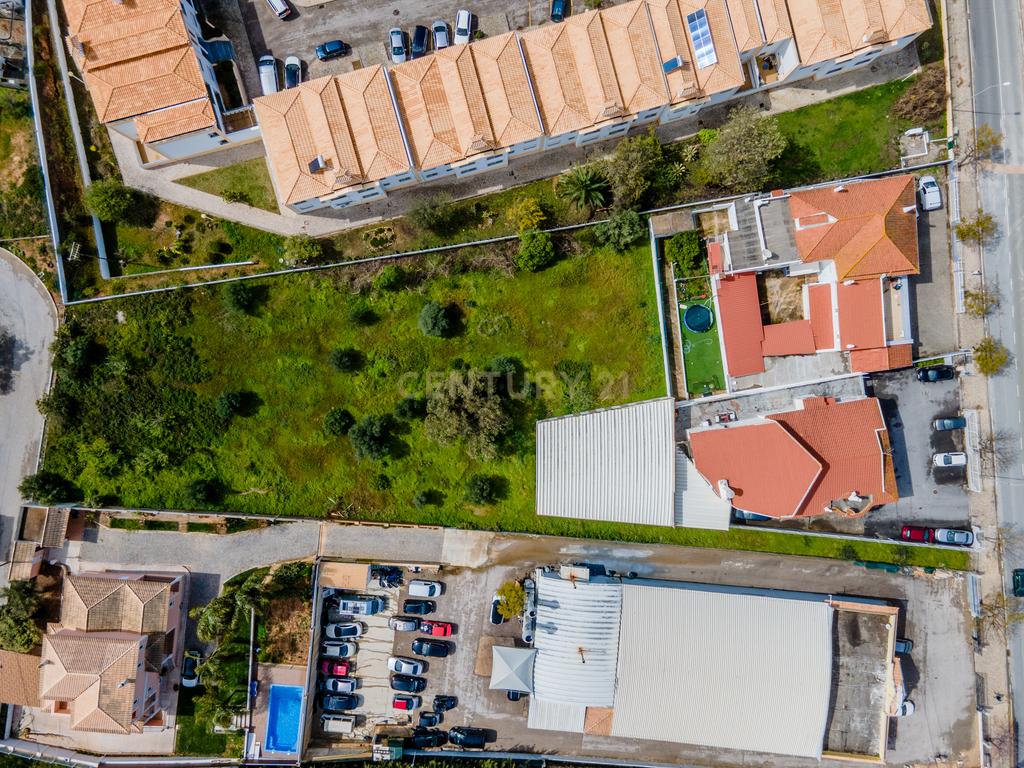 2 Lotes para Construção de Moradias T3 com Garagem e Piscina – Lagoas, Ferreiras, Albufeira - Image 9