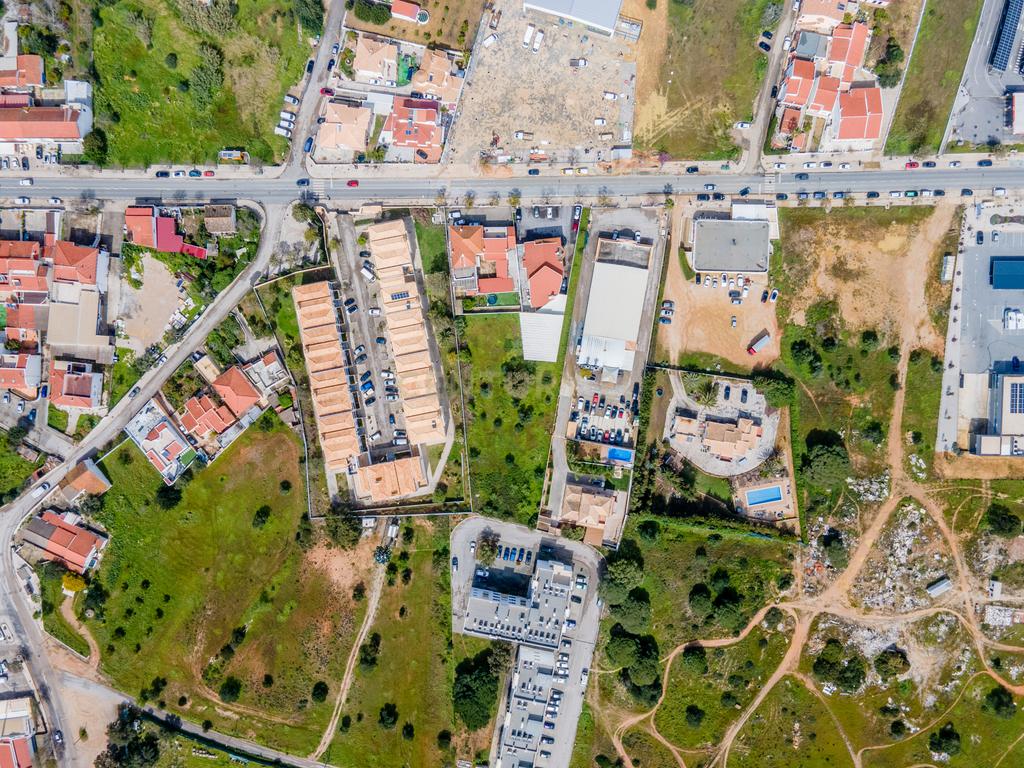2 Lotes para Construção de Moradias T3 com Garagem e Piscina – Lagoas, Ferreiras, Albufeira - Image 8