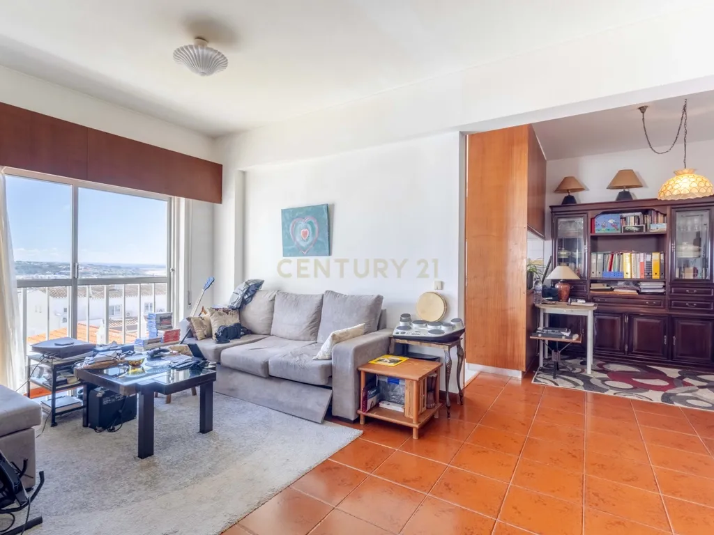 Apartamento T1, Vista Mar, Lagos - Image 3