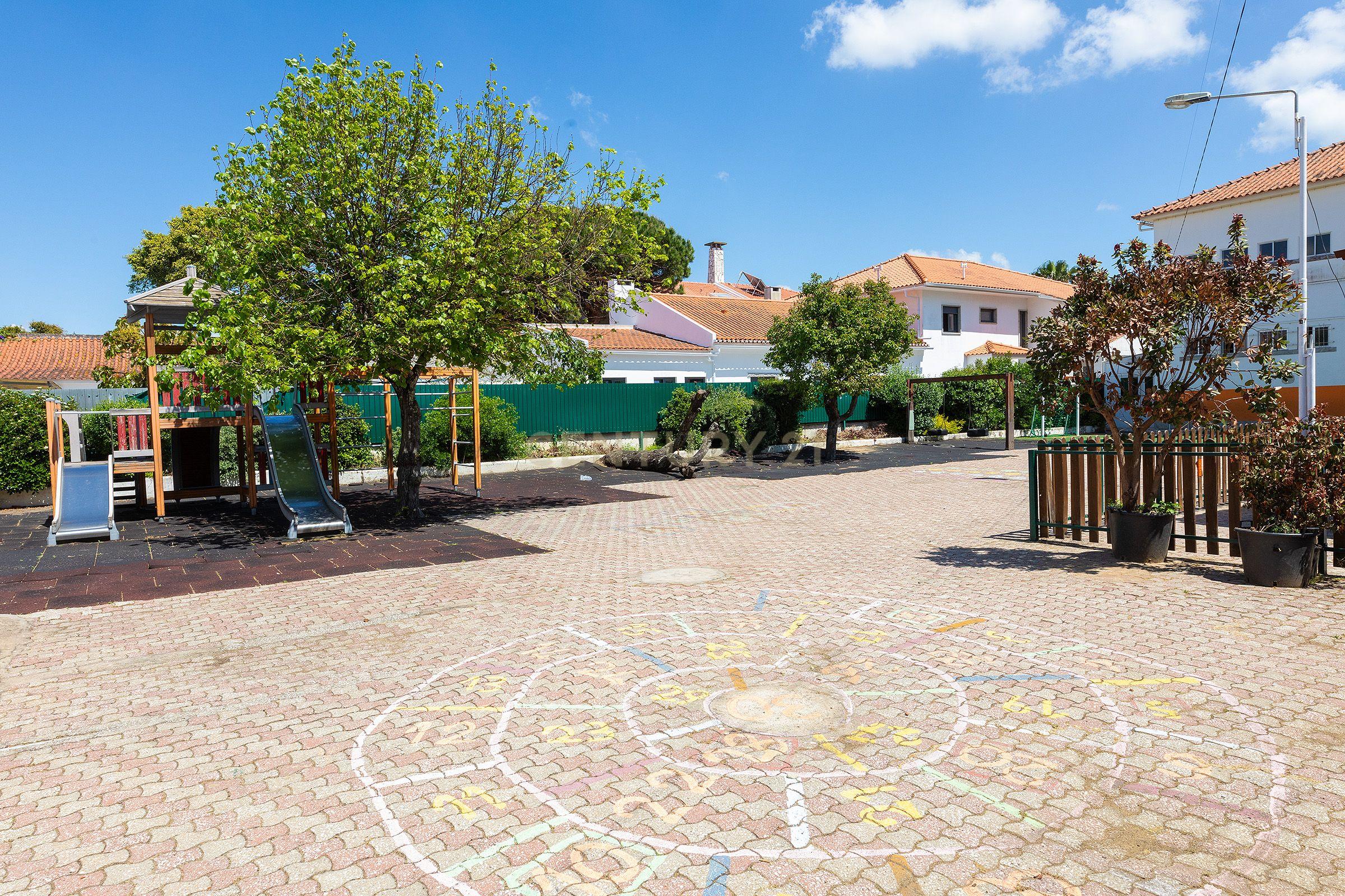 Moradia para venda | 500m² construídos | 1.060m² Terreno | Alapraia | São João do Estoril | Cascais - Image 16