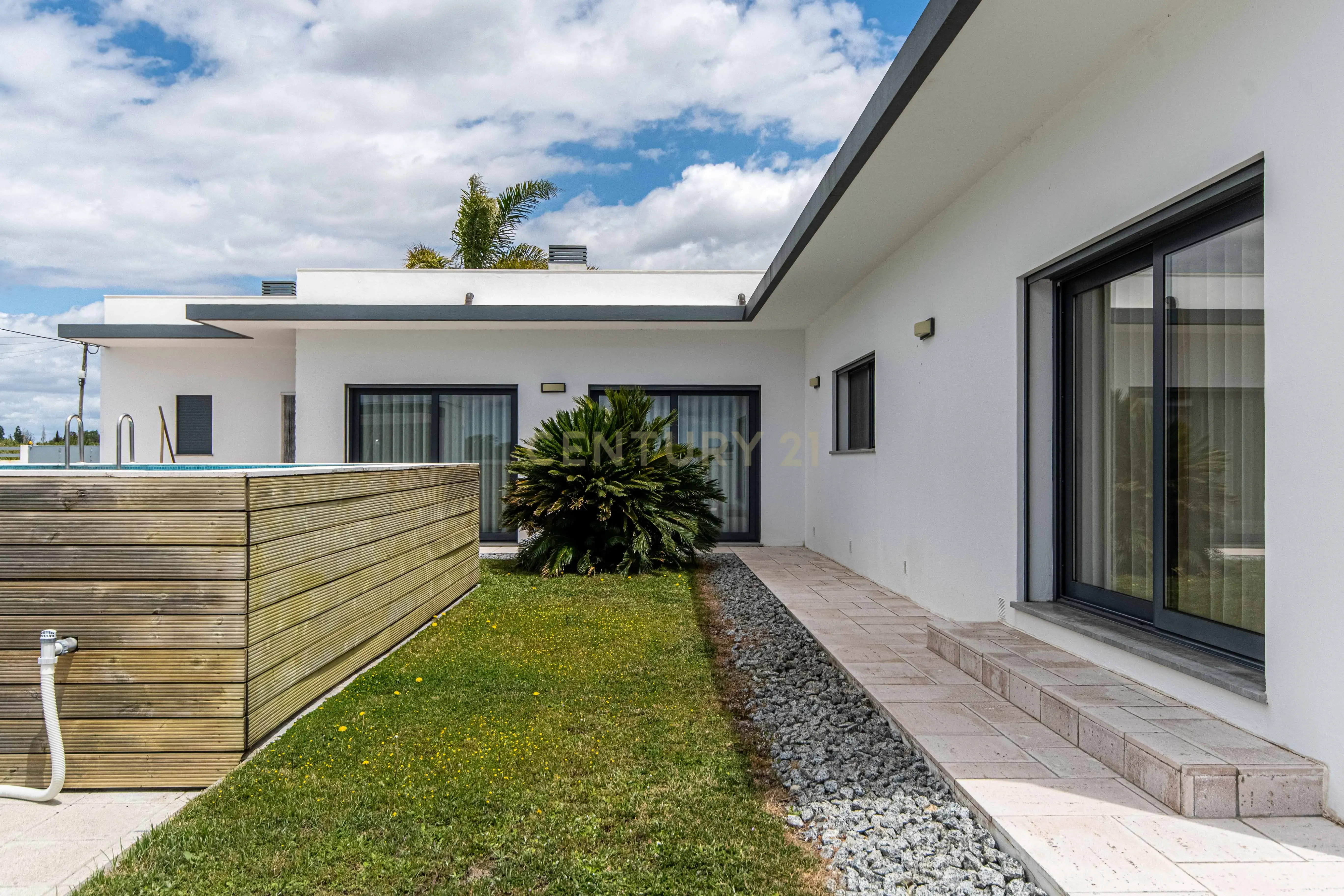 Moradia Térrea T4 no Montijo — Isolada, Moderna e com Piscina - Image 34