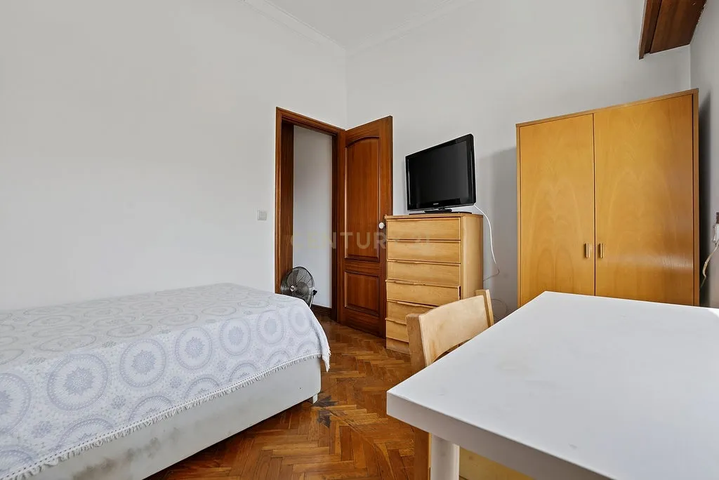 Apartamento Moderno em Campo Grande, Lisboa - 4 Quartos e Vista Panorâmica - Image 20