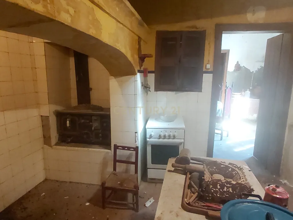 🏡 Moradia T5 para Recuperar – Baleizão (16 km de Beja) - Image 25