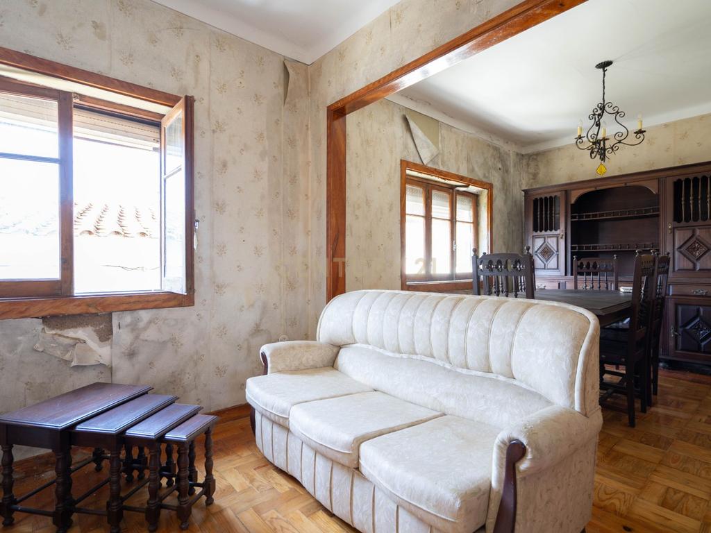 Excelente oportunidade de investimento no centro de São Martinho do Bispo, Coimbra. As referências C0289-01959 (moradia e terreno) e C0289-01957 (terreno) são vendidas em conjunto. - Image 15