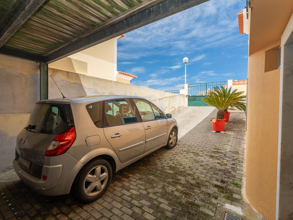 Moradia Isolada de Excelência - Apenas 10 Minutos da Ericeira - Image 84