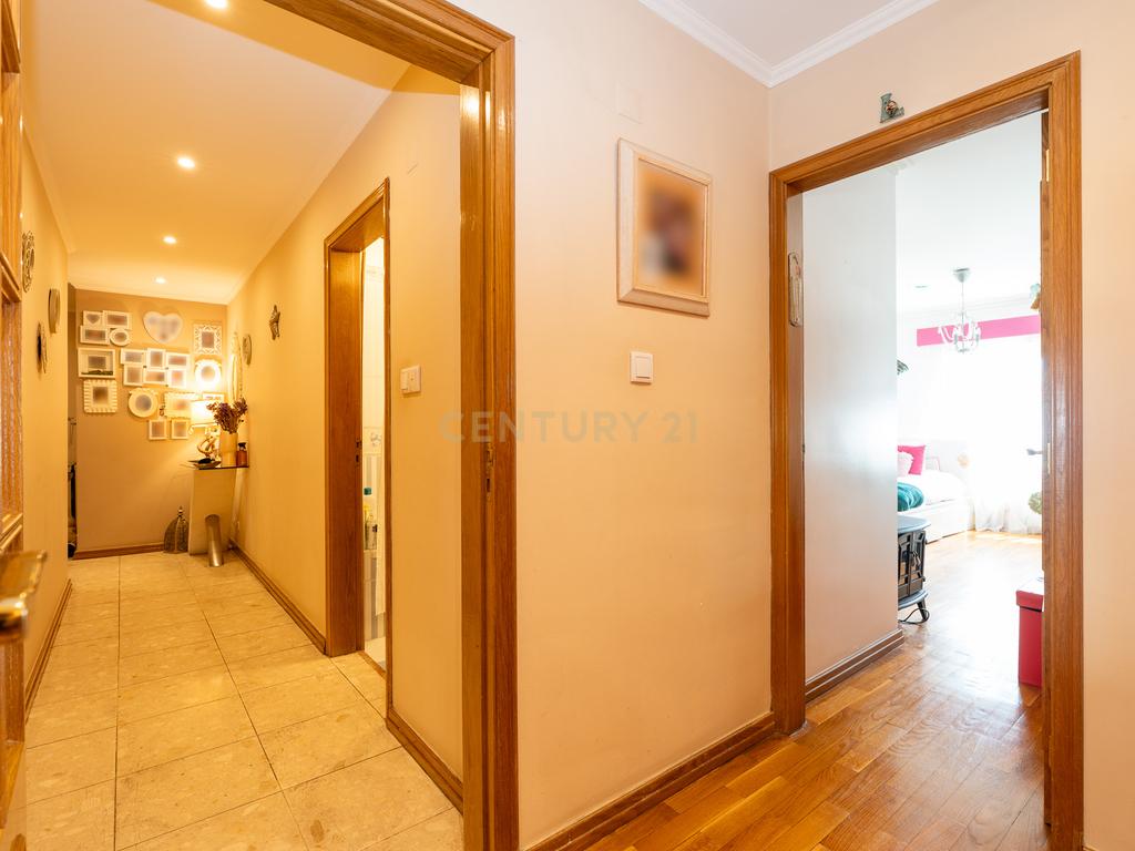 Apartamento T3 com Parqueamento – Quinta Nova, Odivelas - Image 30