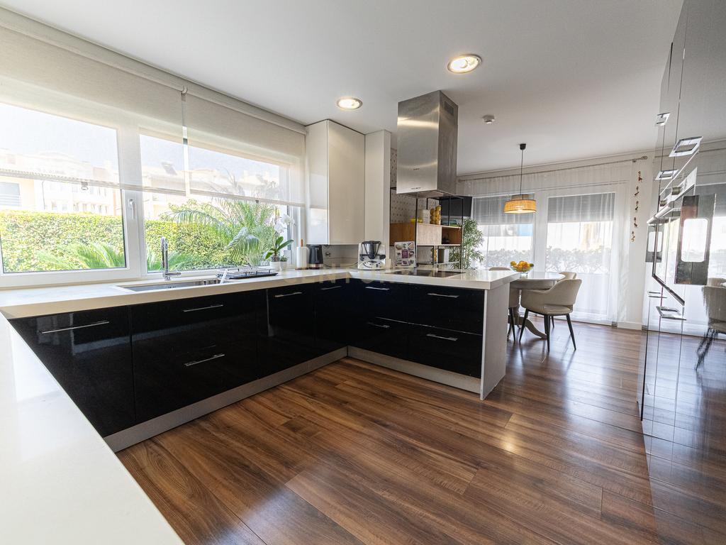 Moradia Geminada T4 em Carcavelos, Sassoeiros - Image 19