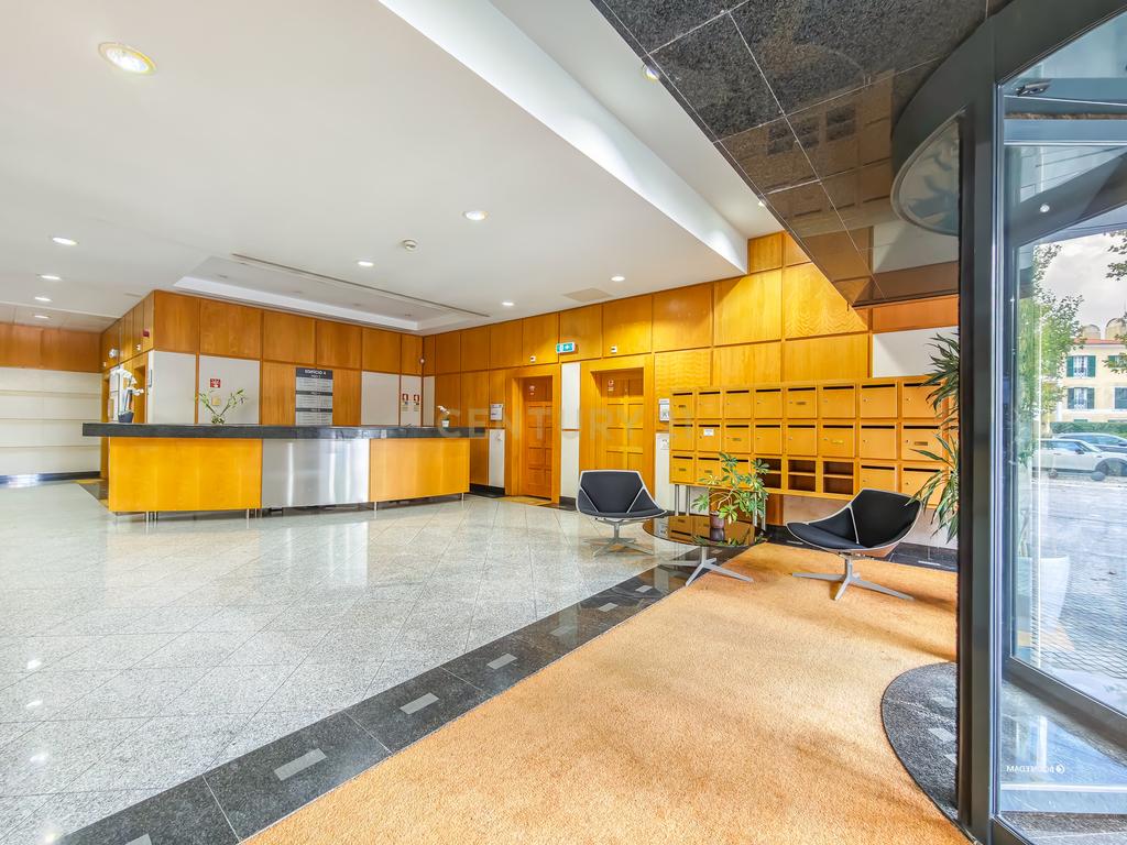 Arrendamento de escritório com 2 salas de reuniões e sala comum | Arrecadação | 1 Parqueamento Beloura Office Park - Image 5