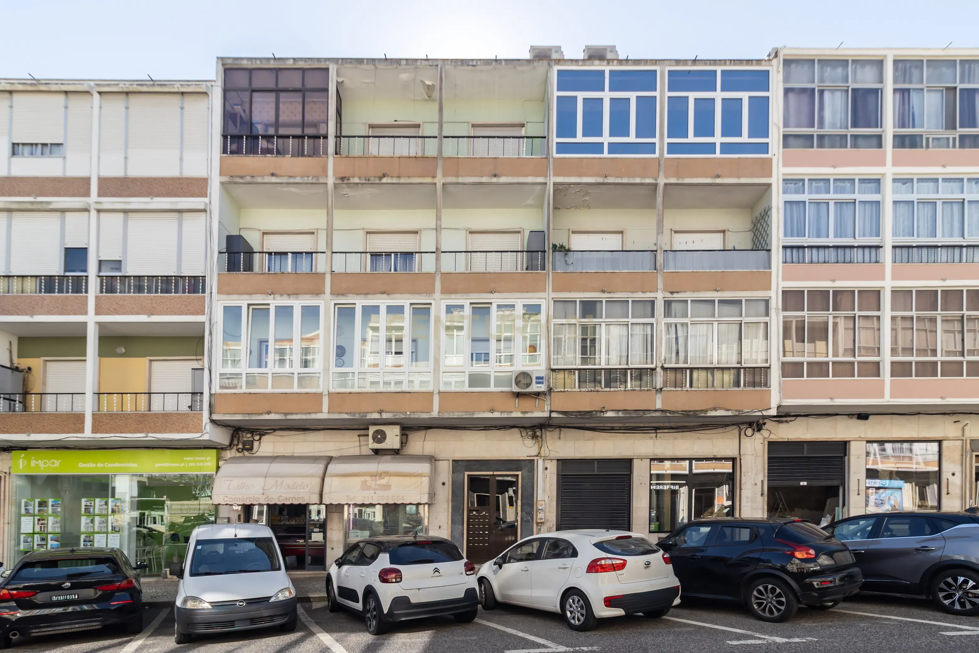 Apartamento T1 em Águas Livres, €140.000