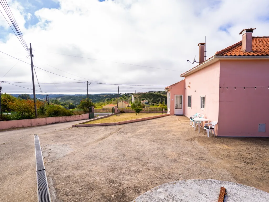 Moradia T3 convertido em T2, com anexo e armazém em Cabeça Alta, Carvalhal Benfeito – Caldas da Rainha - Image 36