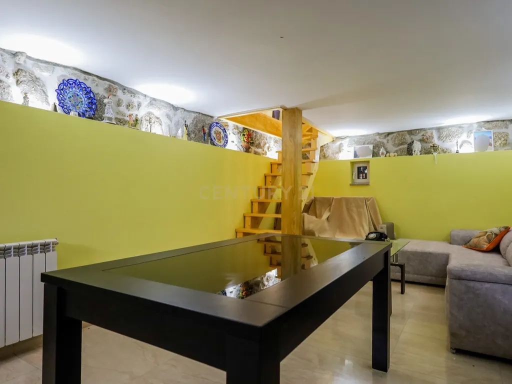 Moradia Renovada em Aboim da Nóbrega Gondomar e Vila Verde, Braga - Image 7