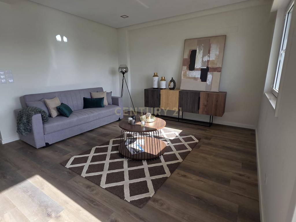 Apartamento T3 Novo em Benfica | varanda aberta | suite | 2 elevadores e 2 Anos de Garantia - Image 6