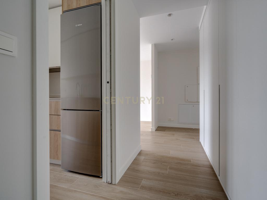  - Image 19