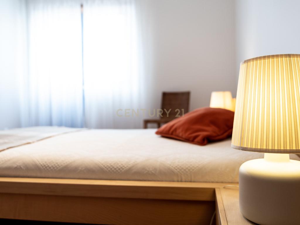Apartamento T1 Central no centro Histórico da Vila Ericeira - Image 9