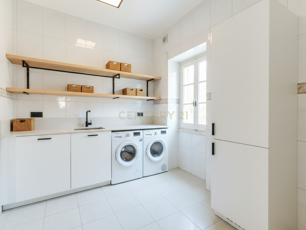 Apartamento T3 para Remodelação com Terraço | Alvito | Lisboa - Image 21