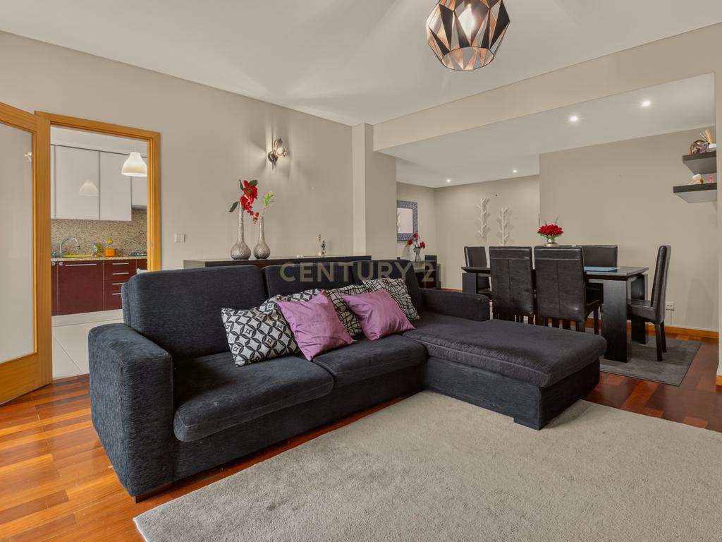 Excelente Apartamento T3 com Garagem em Real, Braga - Image 4