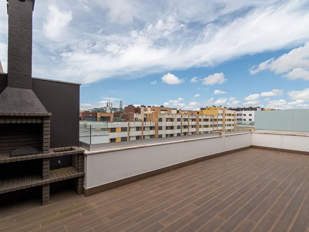 Duplex T4 nova construção com 2 terraços e Box (Infantado/Loures) - Image 27