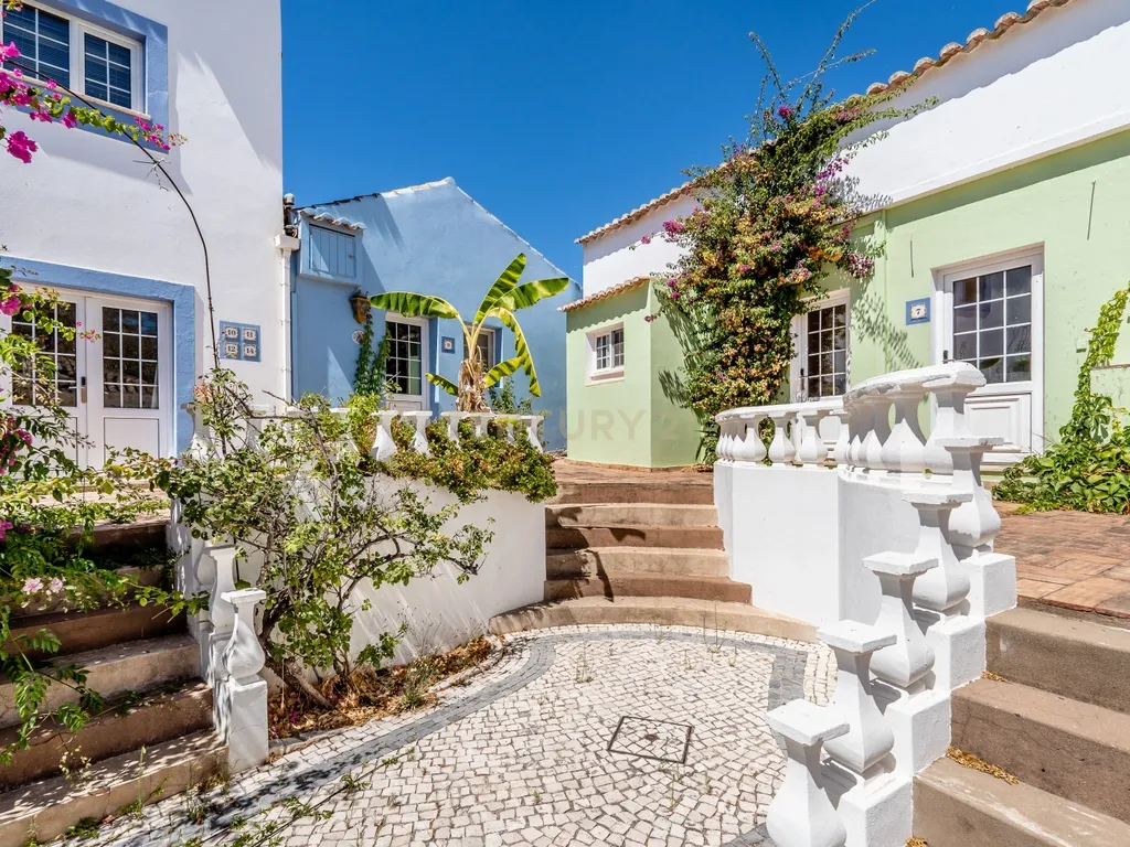 Quinta com 38960 m2 em Odiáxere - Image 3